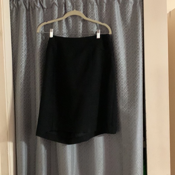 2 skirts $11 AnnTaylor and Nine West great for career use. Great condition. - Picture 3 of 9